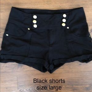 Women’s high rise black shorts